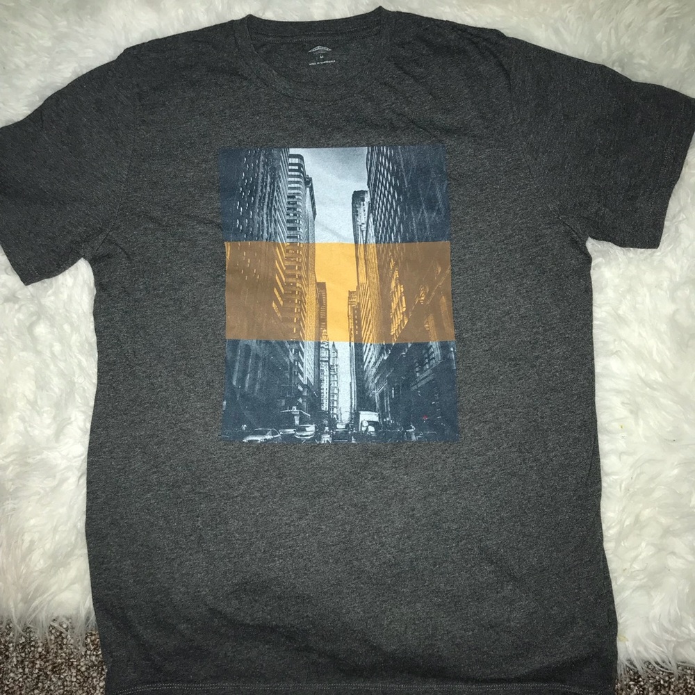 Old Navy Graphic T-shirt